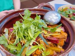 -胡须佬鸡煲四季火锅(龙珠大道店)