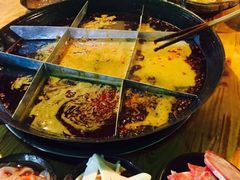 -岗上渣渣老火锅(两路口店)