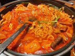 泡菜肥牛部队锅-春熙台韩国料理·章鱼肥牛(西丽店)