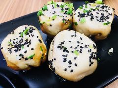 蟹粉生煎-小杨生煎(金山百联购物中心3楼店)