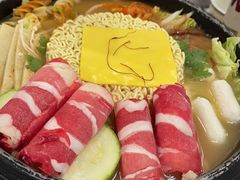 -WOW LUCKY创意韩料(龙阳广场店)