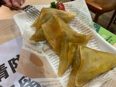 黄金咖喱角-佰搭果·广式茶餐厅(西华路店)