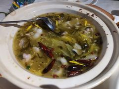 酸菜鸭嘴鱼-漓江又一軒·广西菜·桂林米粉(梅林店)