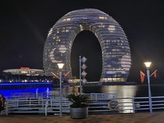 -湖州太湖旅游度假区-月亮广场