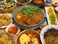 -喇喇排骨火锅·传统韩式脊骨汤(望京西园总店)