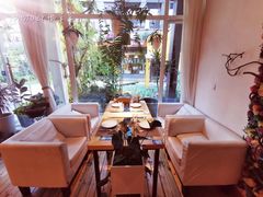 -春树下·树屋花房西餐厅(罍街AS1980店)