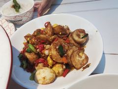 -阿瓦山寨·湘菜现炒·剁椒鱼头王(咸阳总店)