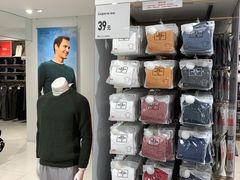 -优衣库(昆明七彩METOWN购物中心店)