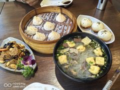 -玖鲜小笼(中山广场店)