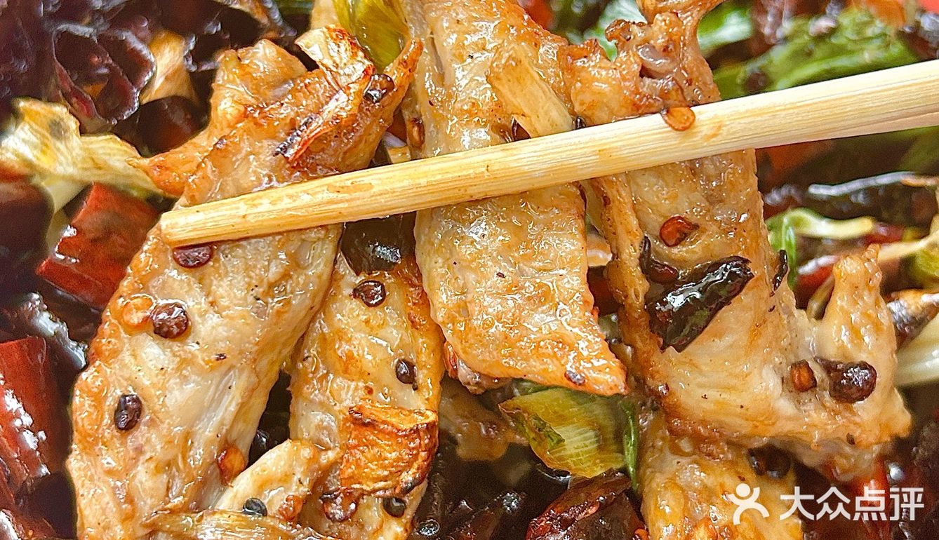 这里不仅是成都美食的代表更是夜宵的好去处