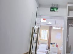 -郑远元专业修脚房(昌里东路店)
