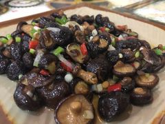 -萨宁音登锡伯风味餐厅(一楼店)