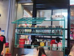 门面-肥汁米蘭香港米线(长宁来福士店)