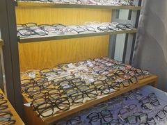 -优医视平价眼镜蔡司依视路折扣工厂店(德胜门店)