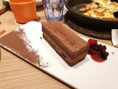 -必胜客(华都店)