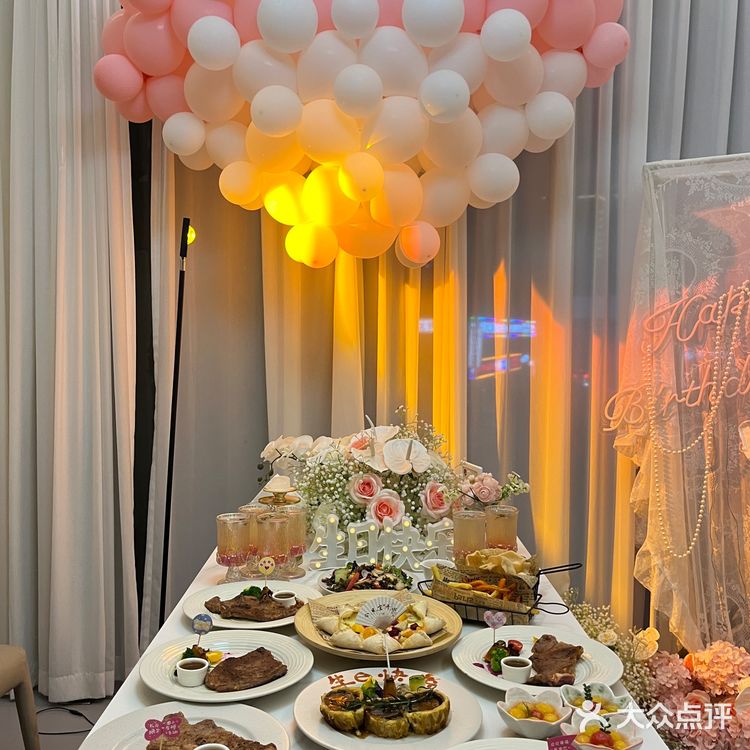 合肥步行街这家餐厅，简直是约会圣地！
