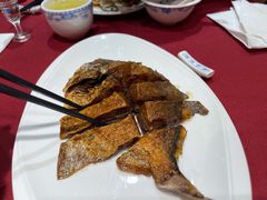 干煎熏鲳鱼-老吉士酒家(天平路店)