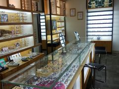 -LOGO眼镜·蔡司品牌折扣店(龙华清湖店)