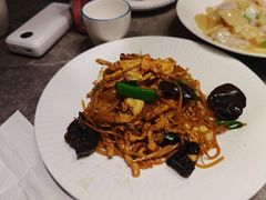 -闫府私房菜·百年鲁菜(恒隆店)