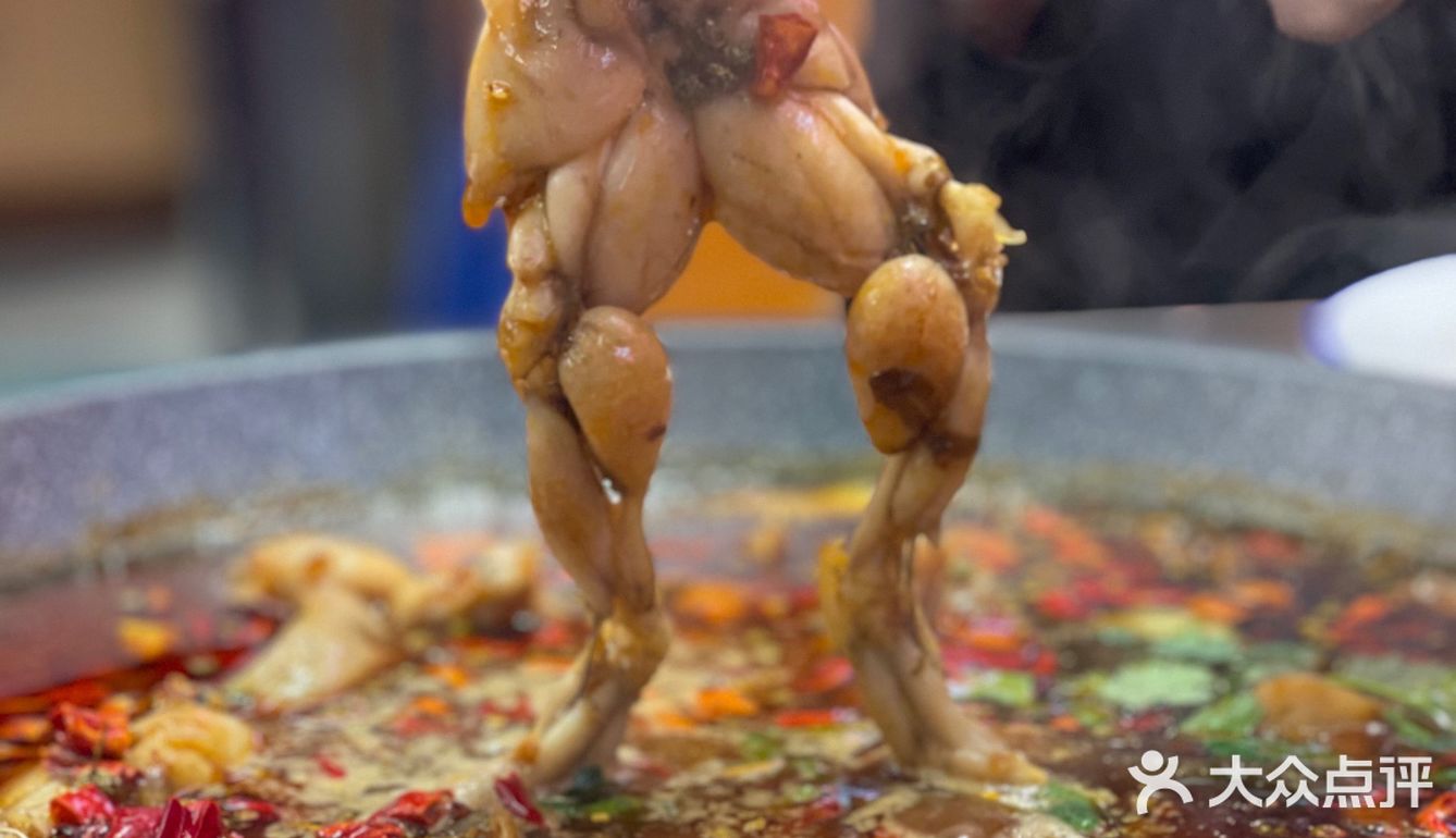吃过这么多家美蛙鱼头这家是我吃过最好吃的