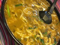 -香巴拉云南餐厅(华莱坞店)