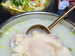 -何师烧烤Pro ·江湖川菜·小龙虾·精酿(太古里旗舰店)