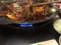 -茅草房·河畔园林火锅