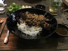 烤猪肉凉拌河粉-Le Chalet Dalat