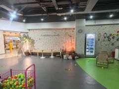 -Tennislife Point网球学练馆(曲江馆)