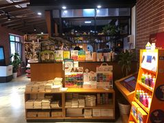 -新华书店(永安路店)