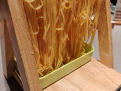 -东口码头·烧鸽子·鱼头泡饼·地方菜(金鹰悦城店)