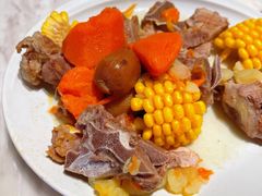 番茄玉米煲龙骨-汤城小厨•粤菜•靓汤(西直门凯德MALL店)