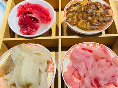 -小天鹅火锅·一线江景洪鼎旗舰店(洪崖洞店)