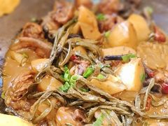 -锅老头海鲜铁锅炖