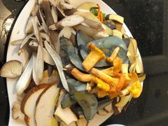 野生菌拼盘-野菌皇海景野生菌火锅(滨海大道店)