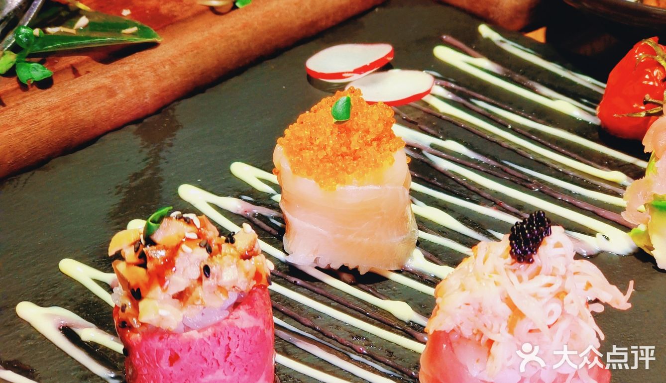 怎么都美的鲜花卷日料💫 HUNT'S · 夯食 