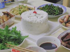 -红宝石·鲜奶小方·海派西点房(南翔店)