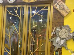 -杨梅红艺术教育(万象城校区)