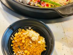 -钢管厂五区小郡肝串串香(奥克斯广场锦城万达店)