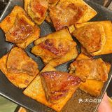 他们家的烤鹅肝真的太美味了，搭配杏鲍菇一起吃！