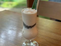 -Chom Cafe and Restaurant