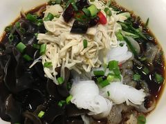-老码头黑皮肘子锅包肉(赣水路店)