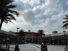 -佛罗伦萨小镇广佛名品奥特莱斯(疏港路店)