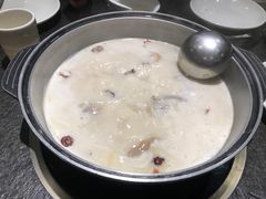 -煲宫猪肚鸡(昆山金鹰国际购物中心店)