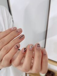 -WH日式美甲沙龙