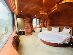 -幸栖洞穴设计酒店(成都春熙路店)