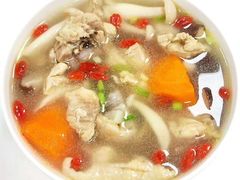 -红樱桃月嫂育婴师(徐汇总店)