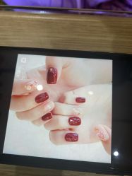 -进巍美甲美睫店