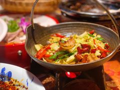 -万重锦·人文川菜馆(骡马市店)