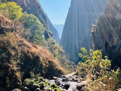 -大理苍山石门关旅游度假区
